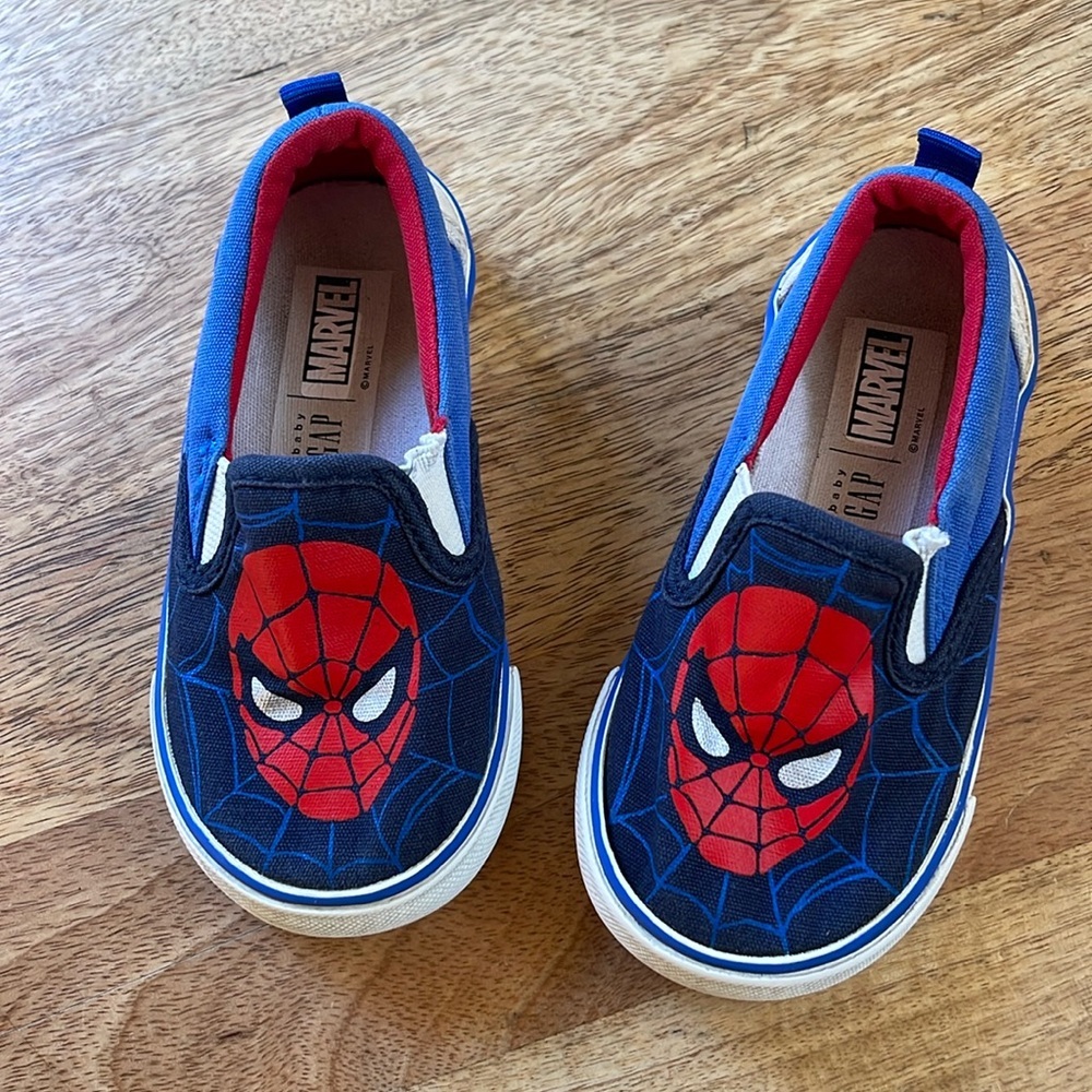 GAZp, Spiderman slip on sneakers. Size 7